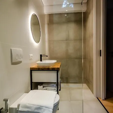 Rea Boutique 5*