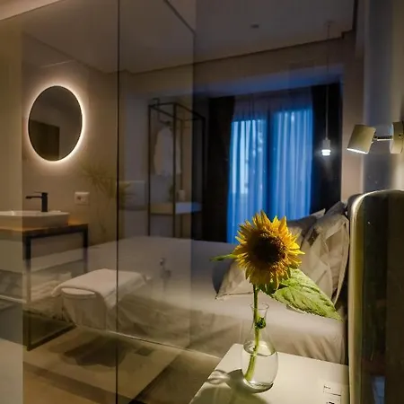 Rea Boutique 5* Himarë