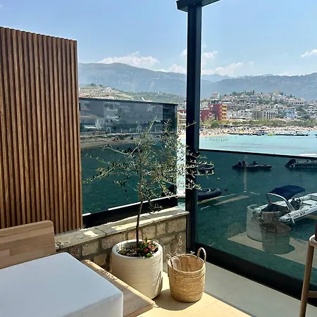 Rea Boutique 5*